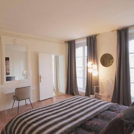 Charme Et Modernite Au Coeur Du Quartier St Louis Daire Versay Dış mekan fotoğraf