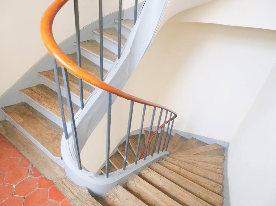 Charme Et Modernite Au Coeur Du Quartier St Louis Daire Versay Dış mekan fotoğraf