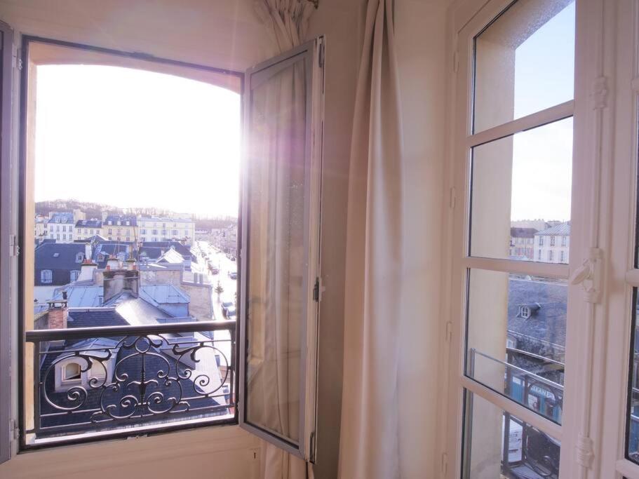 Charme Et Modernite Au Coeur Du Quartier St Louis Daire Versay Dış mekan fotoğraf